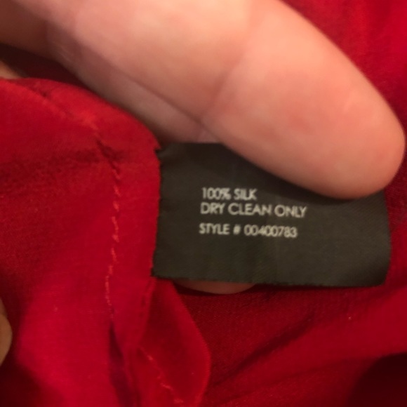 Club Monaco red silk blouse - Picture 6 of 6